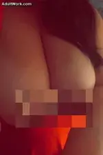 Busty Savannah 's gallery photo 2