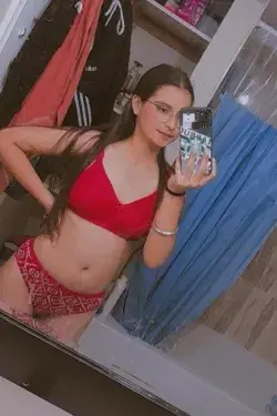 Lily's main photo 3